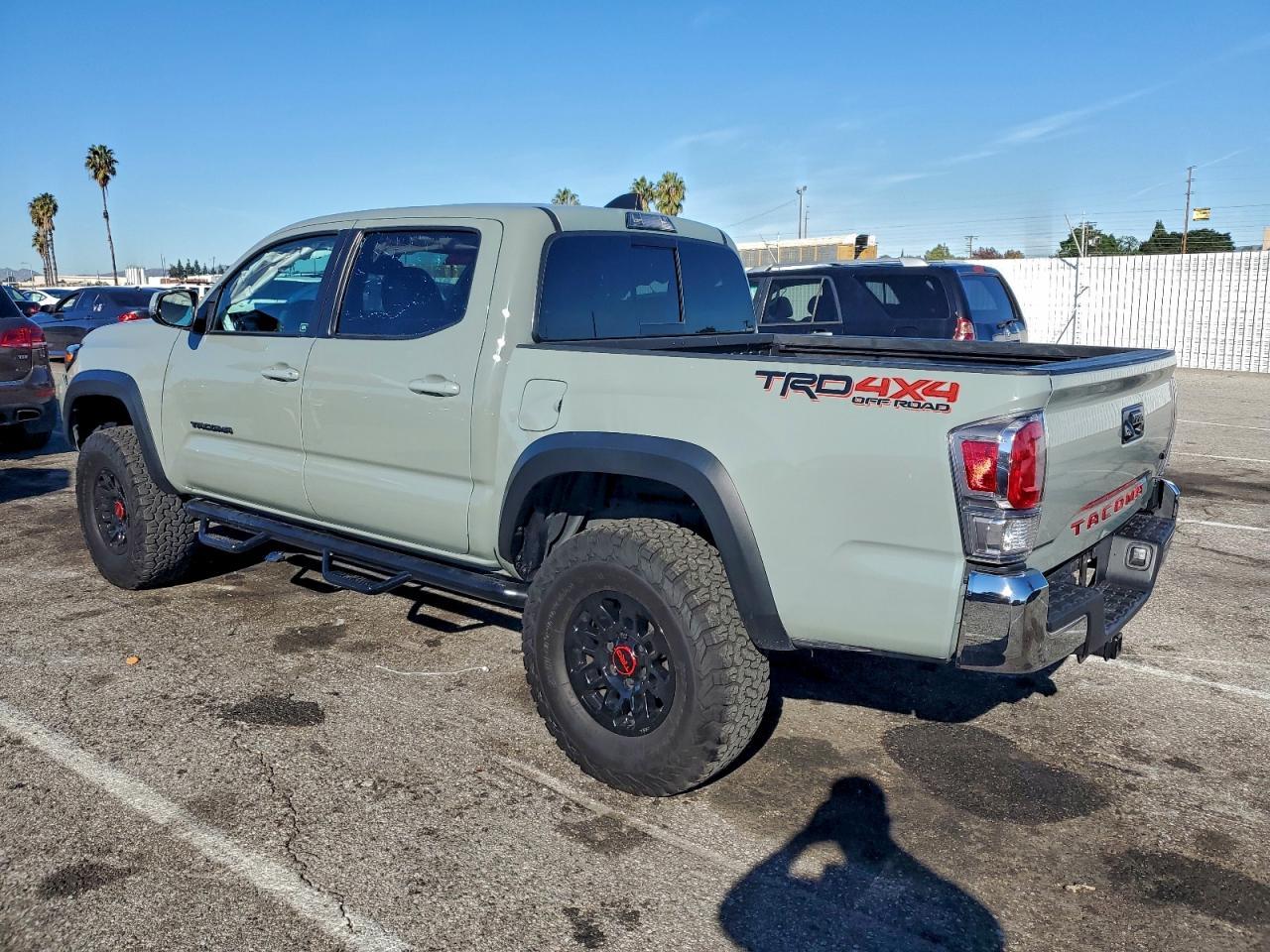 2023 Toyota Tacoma Double Cab - Фото 2
