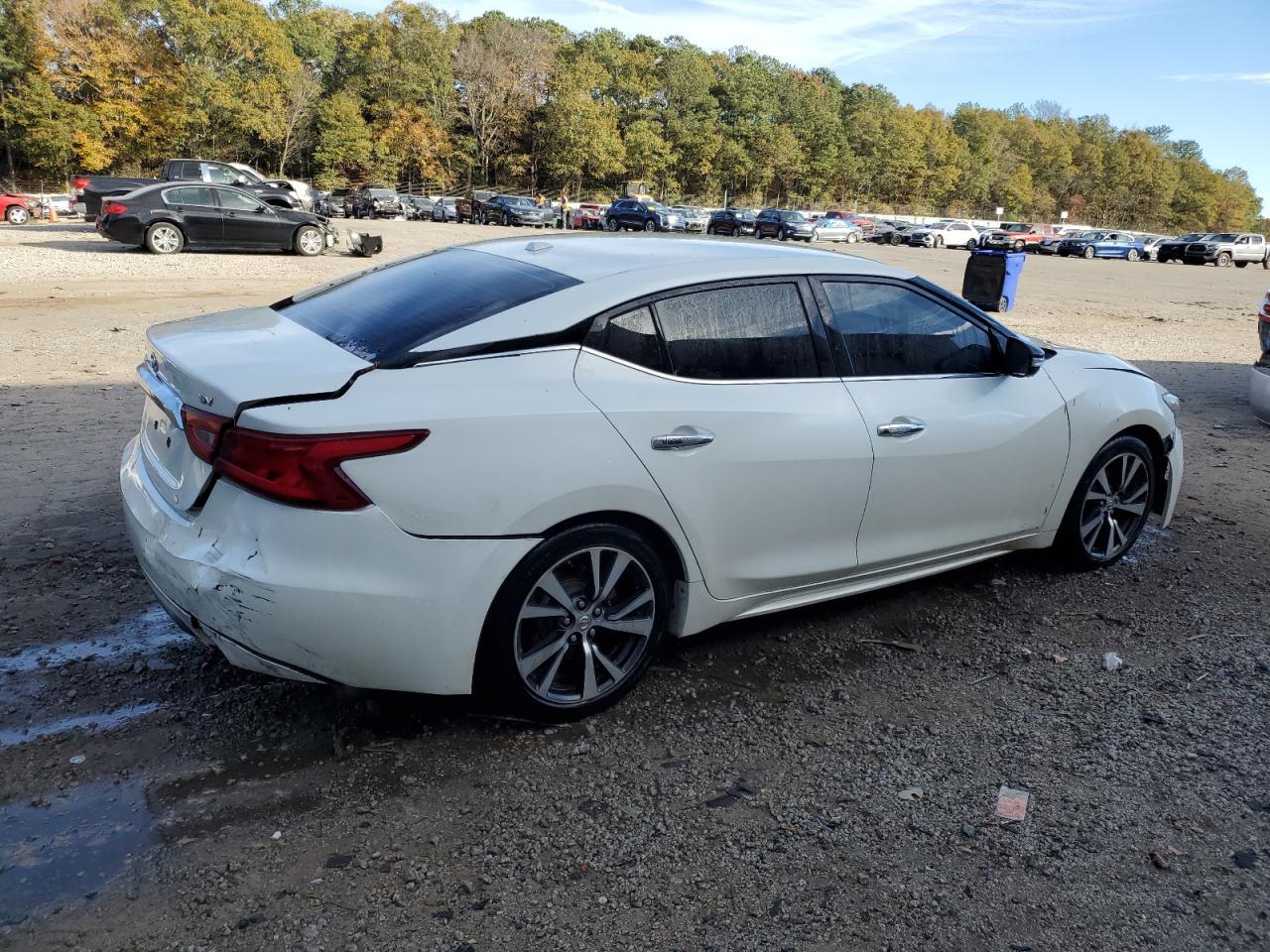 2017 Nissan Maxima 3.5S - Image 3