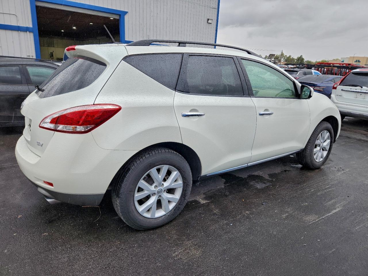 2011 Nissan Murano S - Фото 3