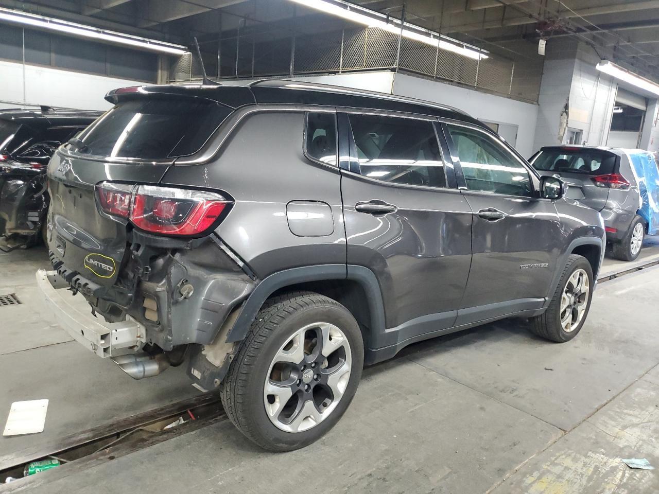 2018 Jeep Compass Limited - Image 3