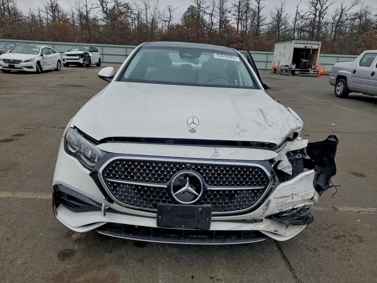 2024 Mercedes-Benz E 450 4Matic - Фото 5