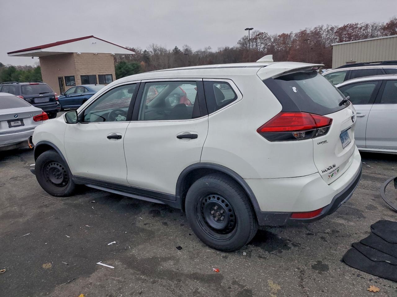 2017 Nissan Rogue S - Фото 2