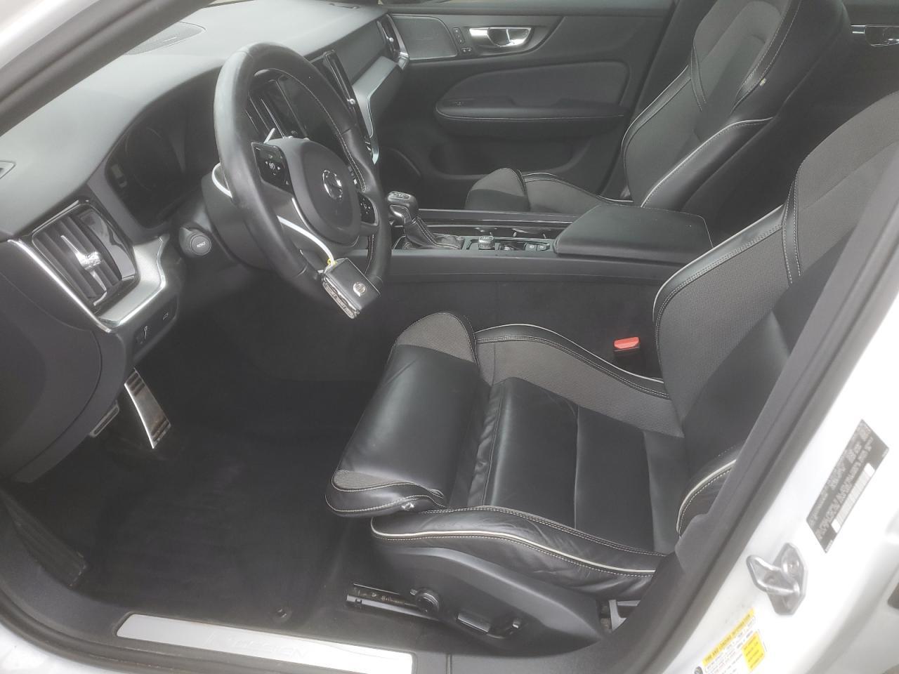 2019 Volvo S60 T6 R-Design - Фото 7