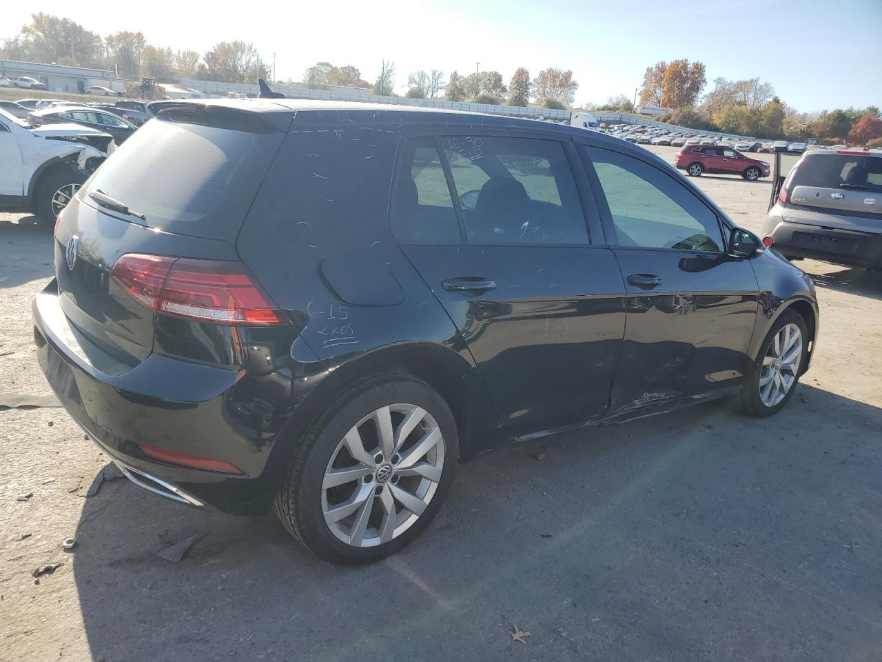 2019 Volkswagen Golf S - Фото 3