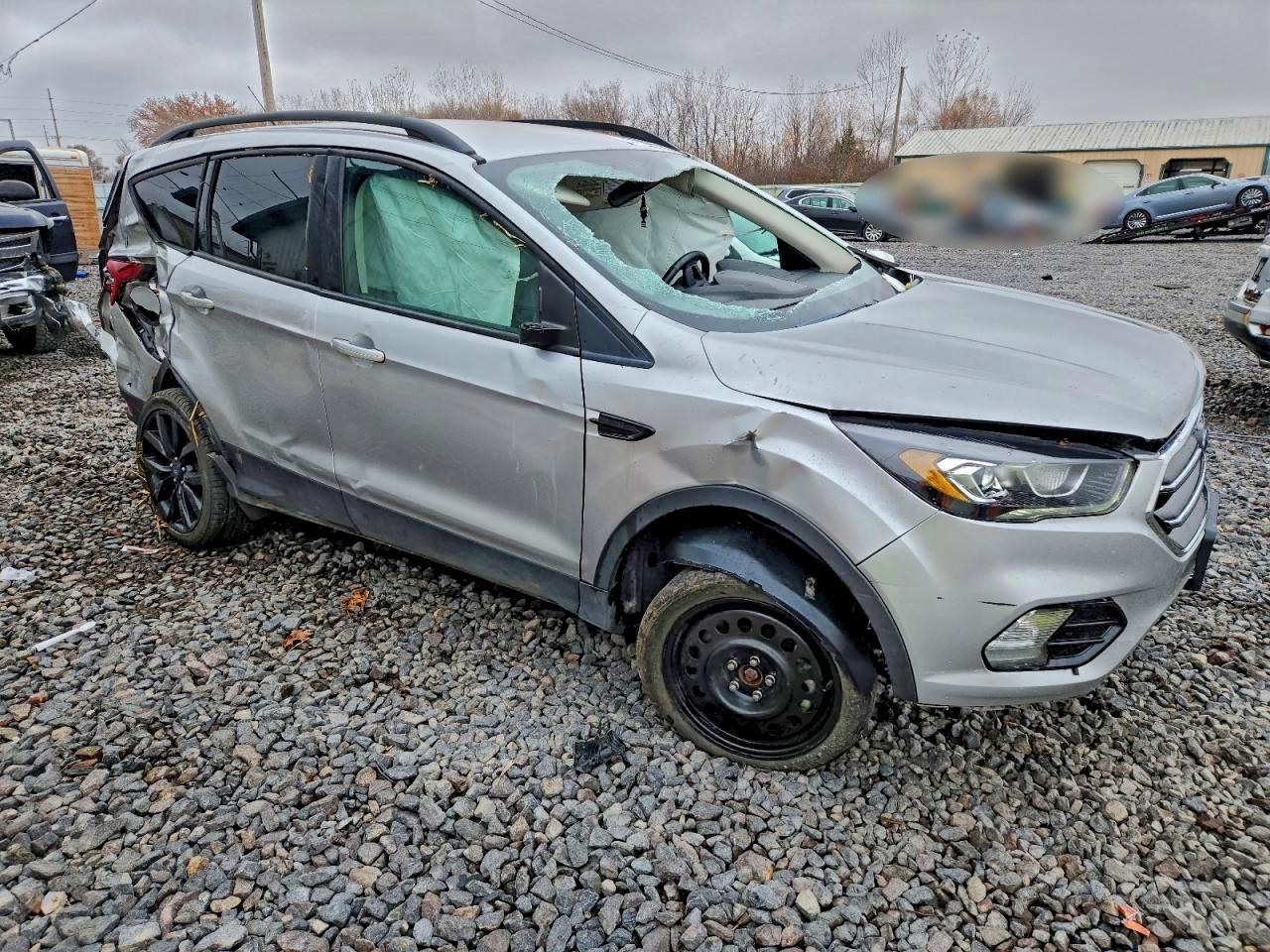 2018 Ford Escape Se - Фото 4