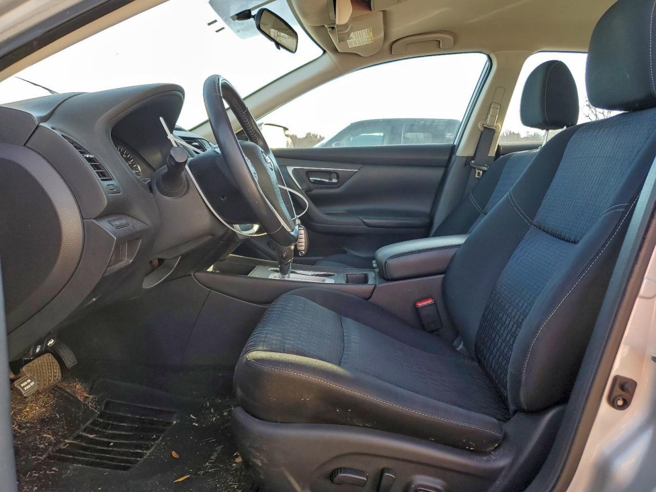 2017 Nissan Altima 2.5 - Image 7