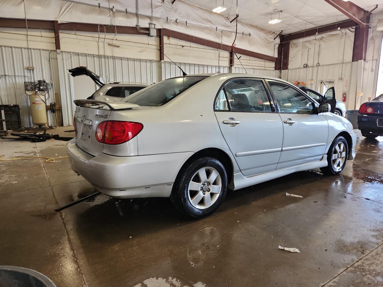 2003 Toyota Corolla S - Фото 3