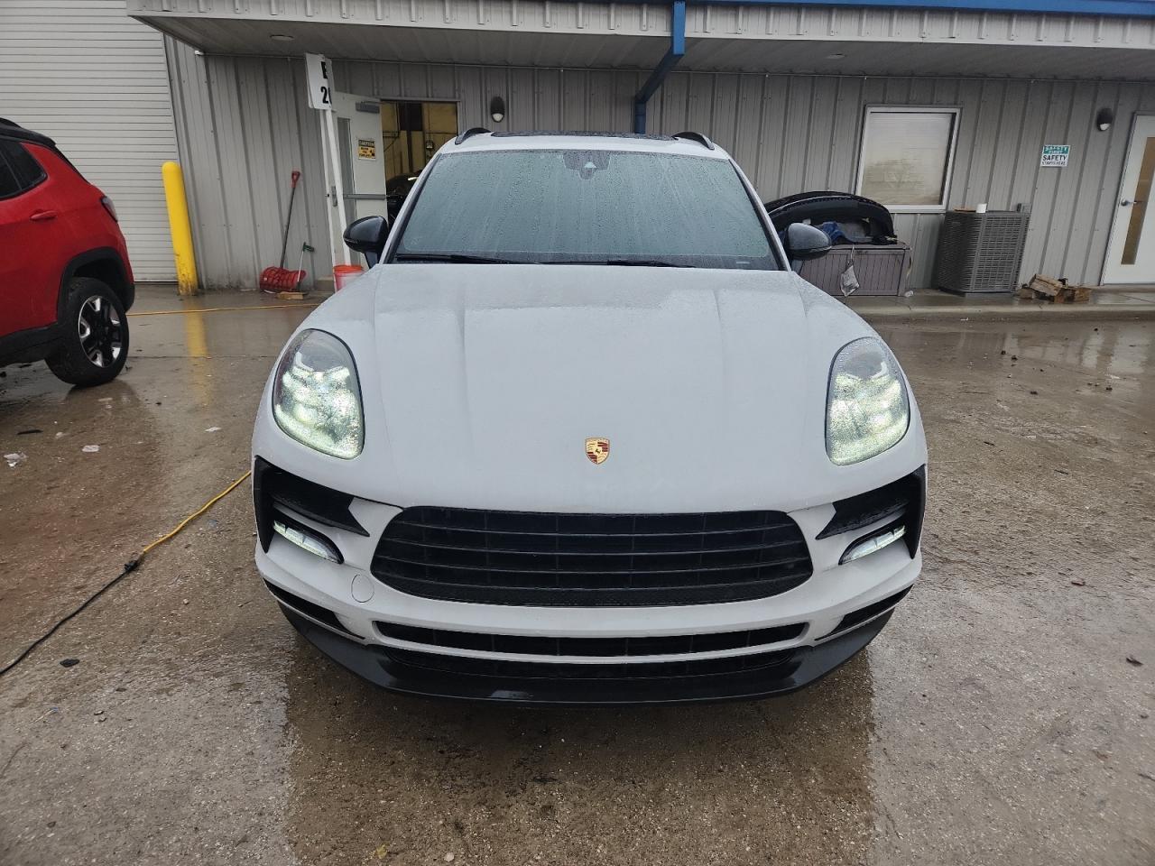 2020 Porsche Macan S - Image 5