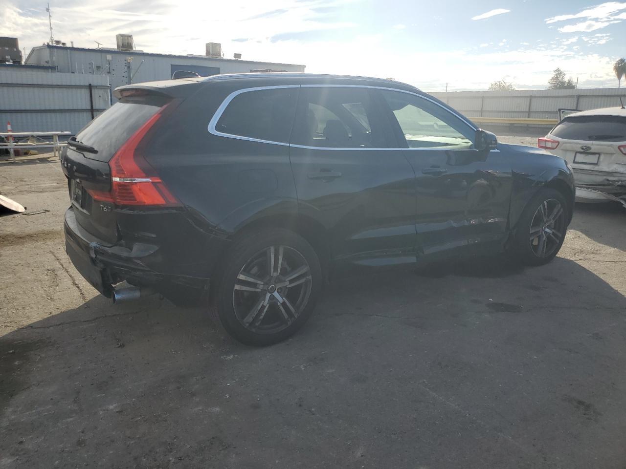 2019 Volvo Xc60 T6 - Фото 3