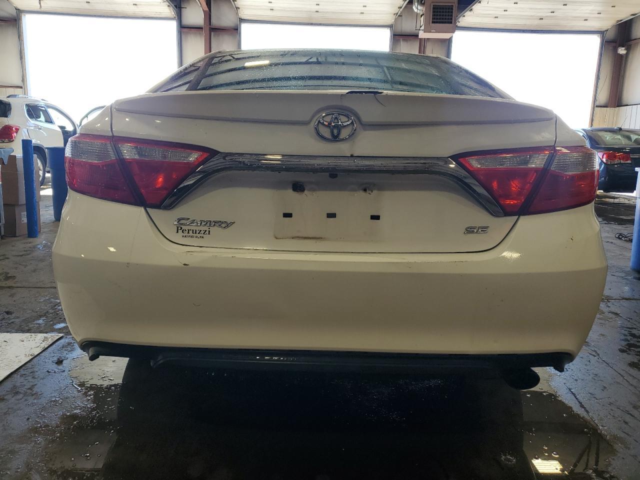 2015 Toyota Camry Le - Image 6