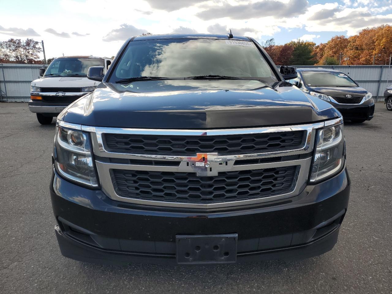 2019 Chevrolet Suburban K1500 Lt - Фото 5