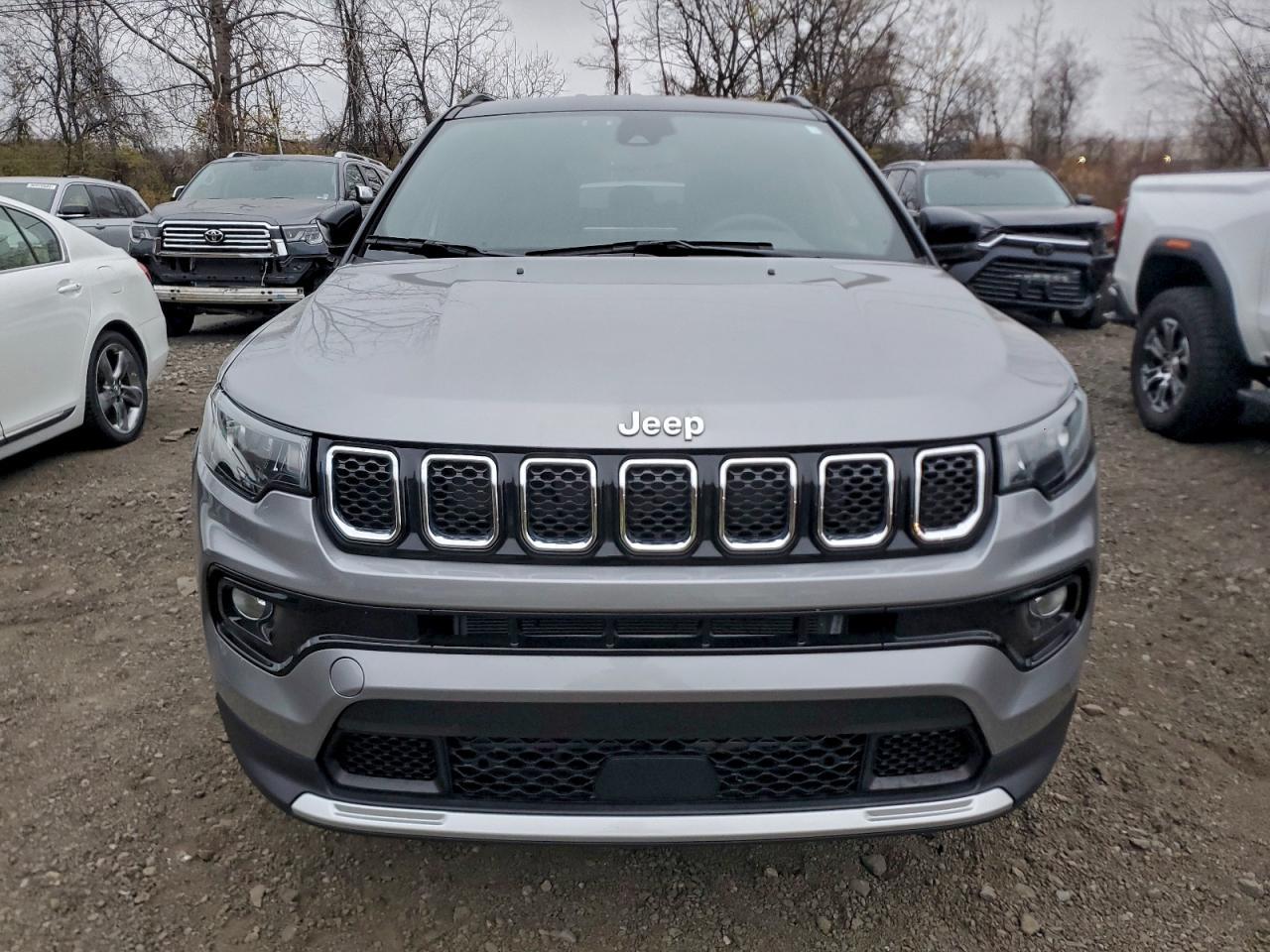 2023 Jeep Compass Limited - Image 5