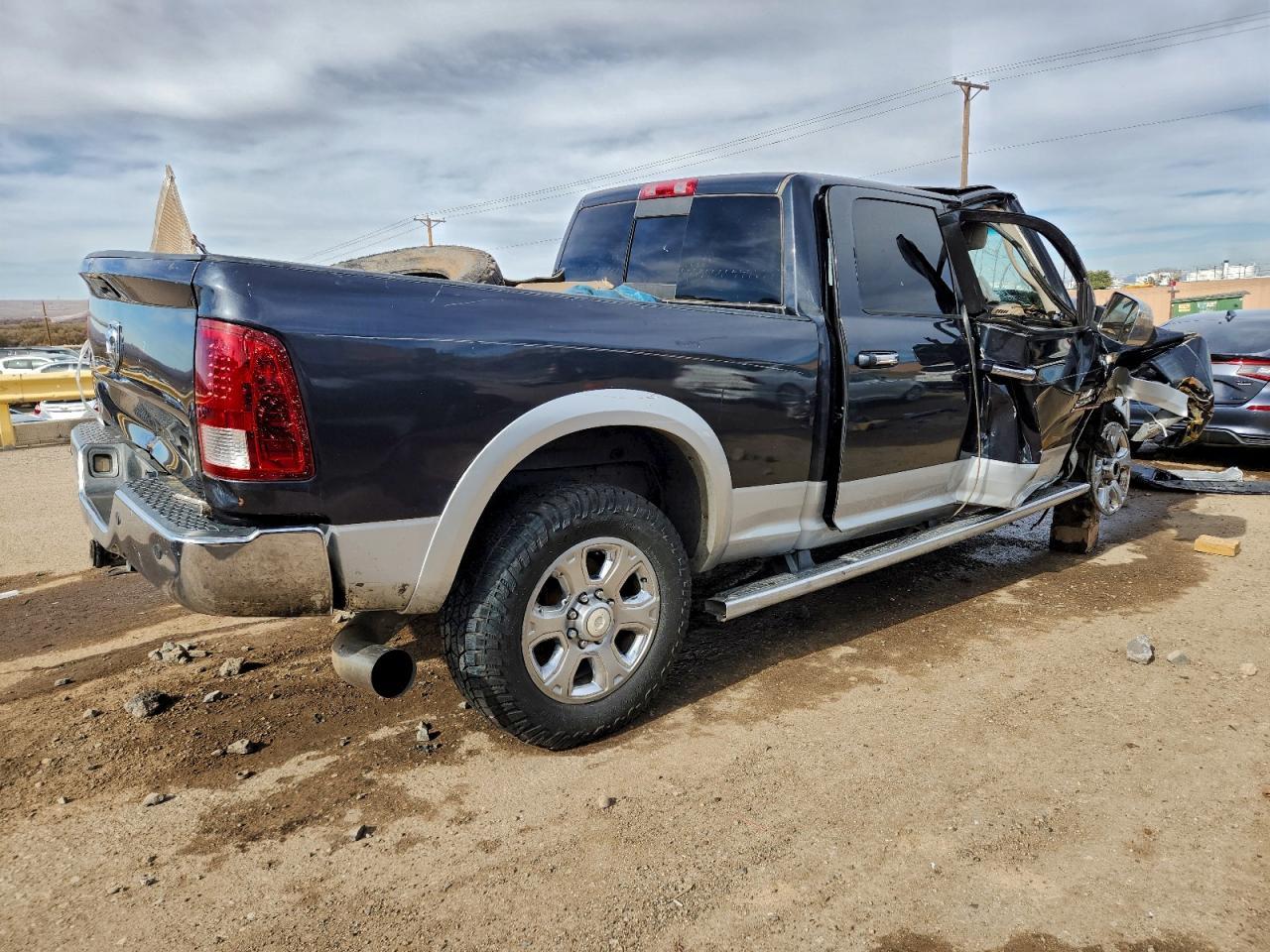 2015 Ram 2500 Laramie - Фото 3