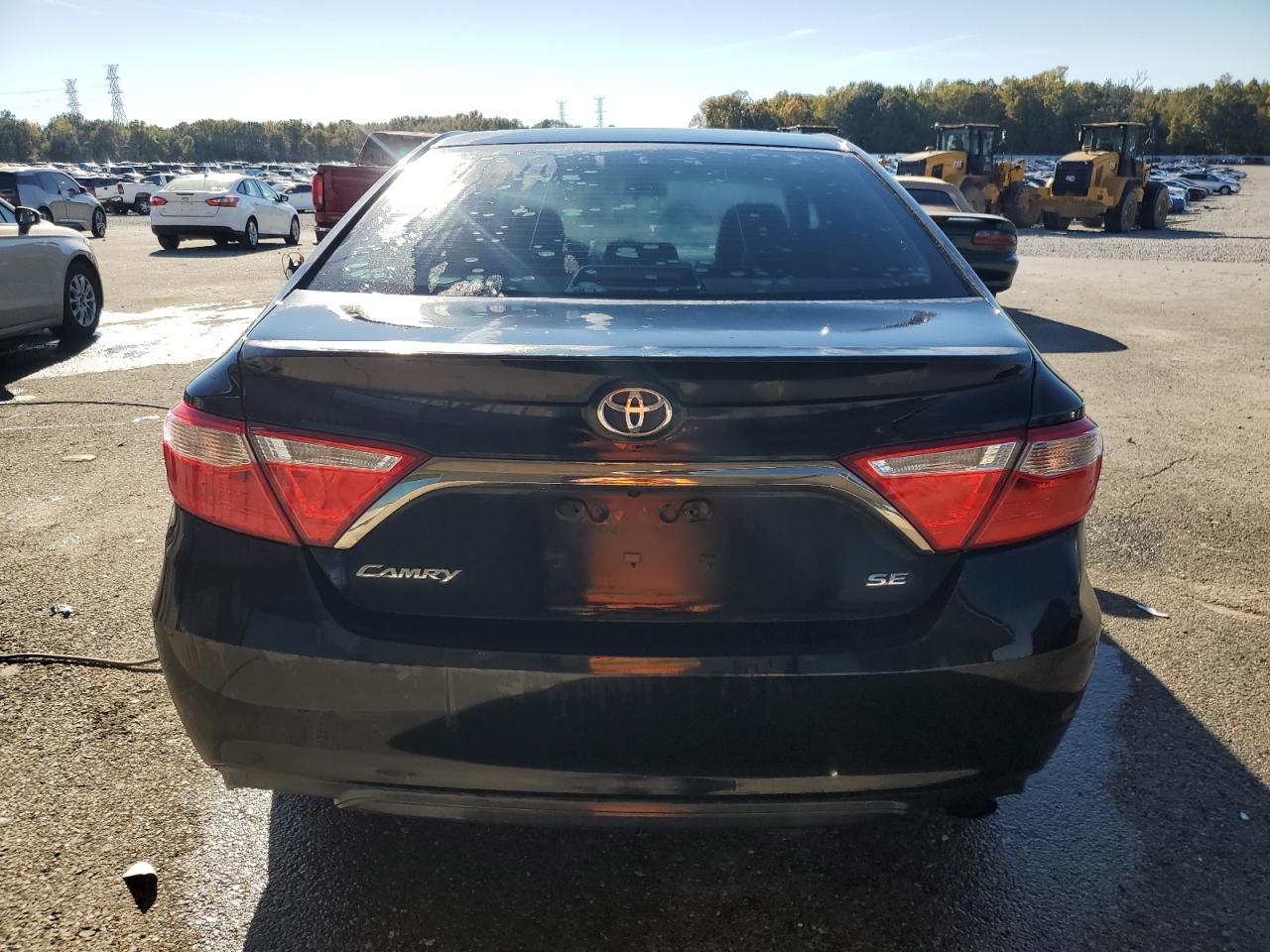 2015 Toyota Camry Se - Фото 6