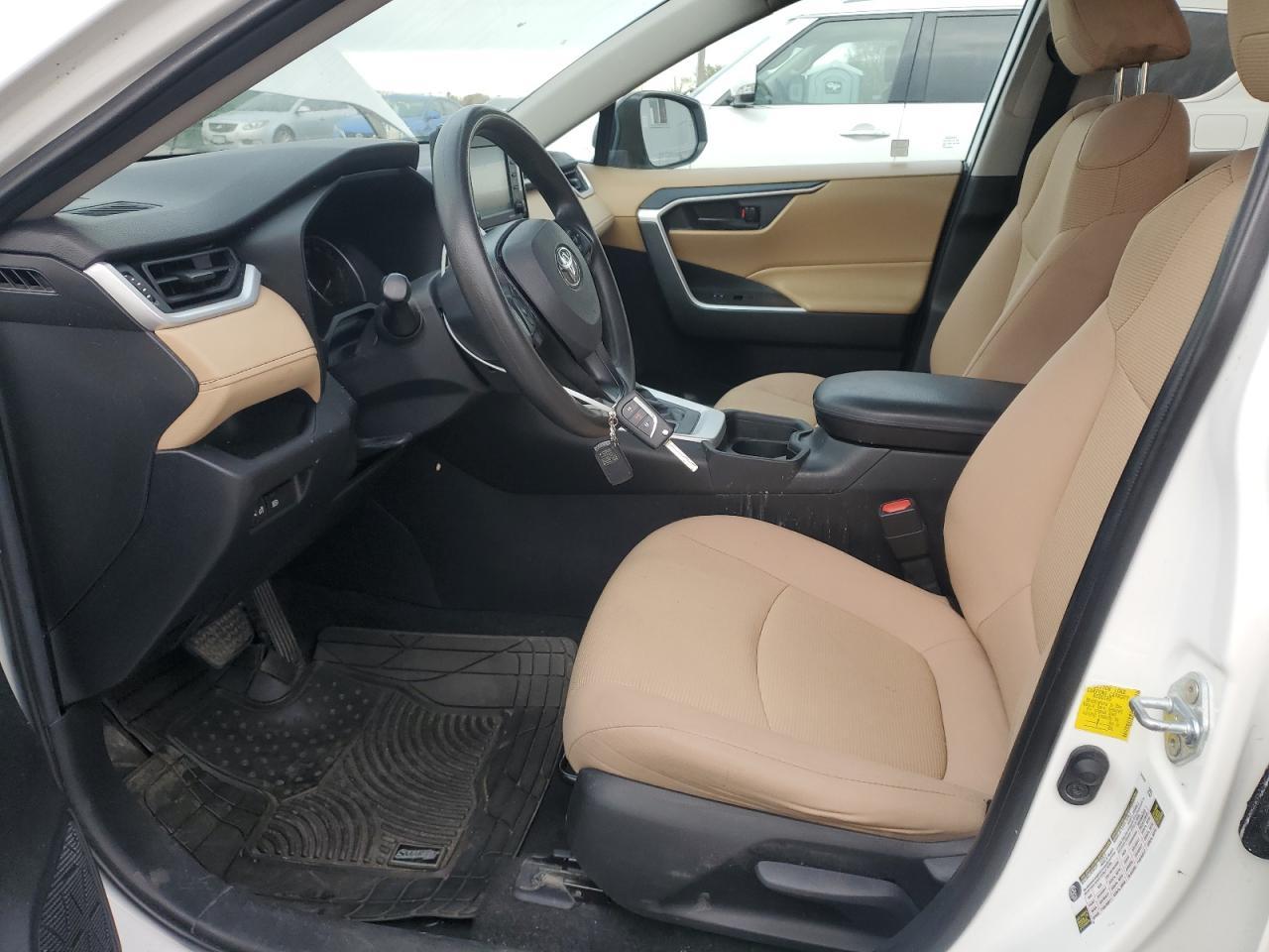 2021 Toyota Rav4 Le - Фото 7