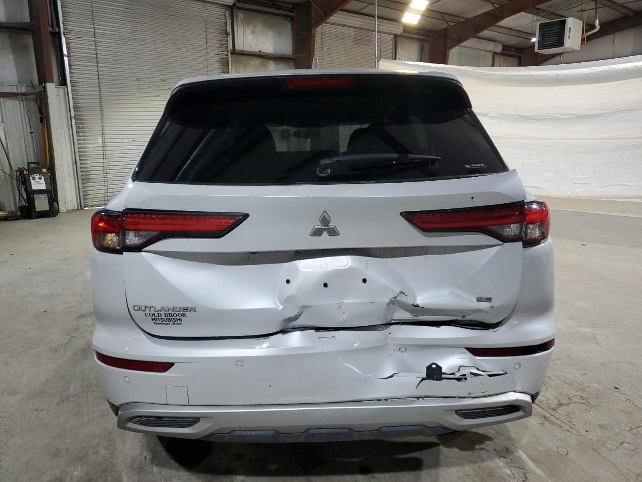 2024 Mitsubishi Outlander Se - Image 6