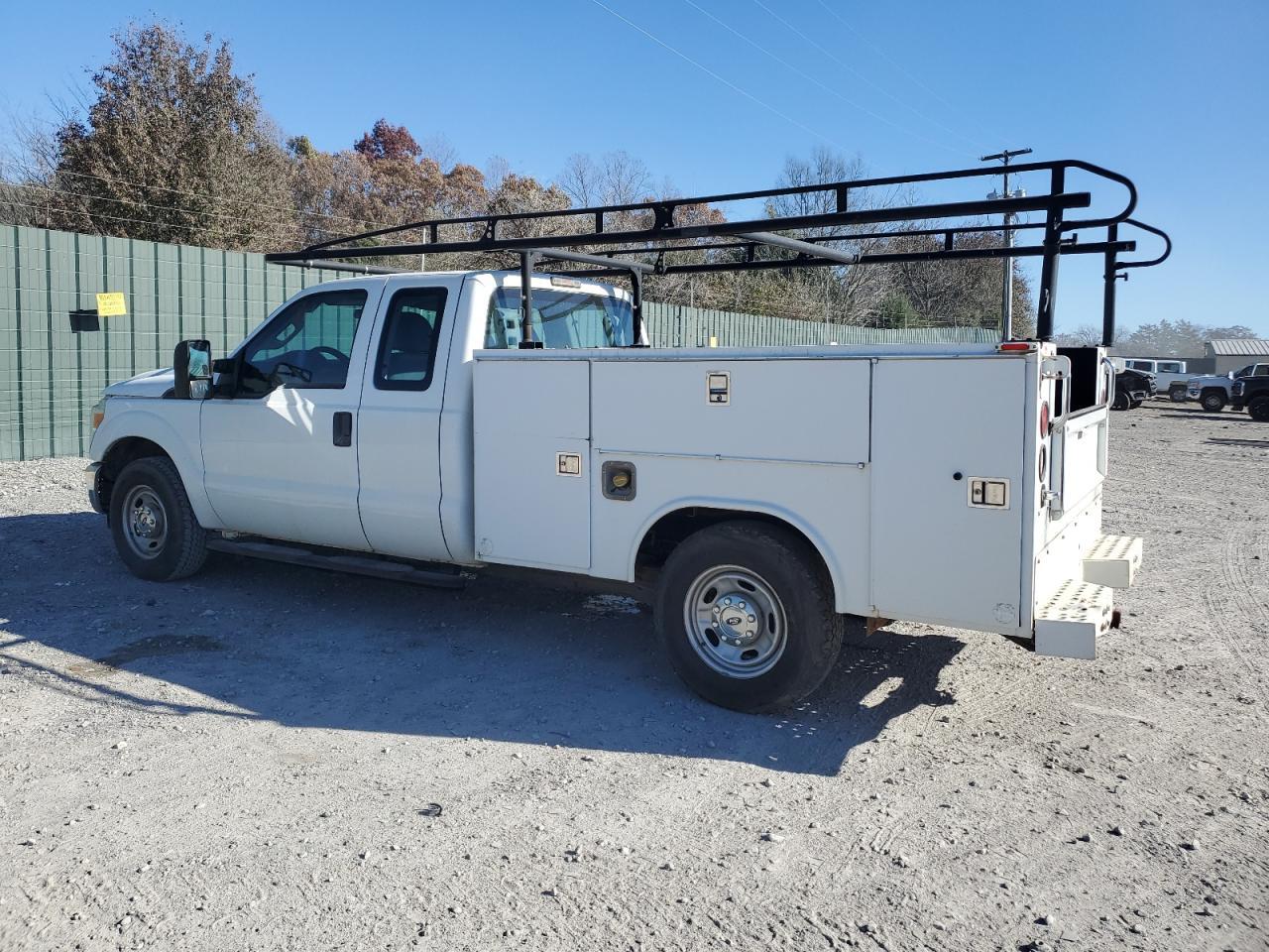 2015 Ford F250 Super Duty Utility / Service Truck - Image 2