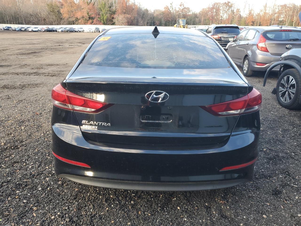 2017 Hyundai Elantra Se - Фото 6