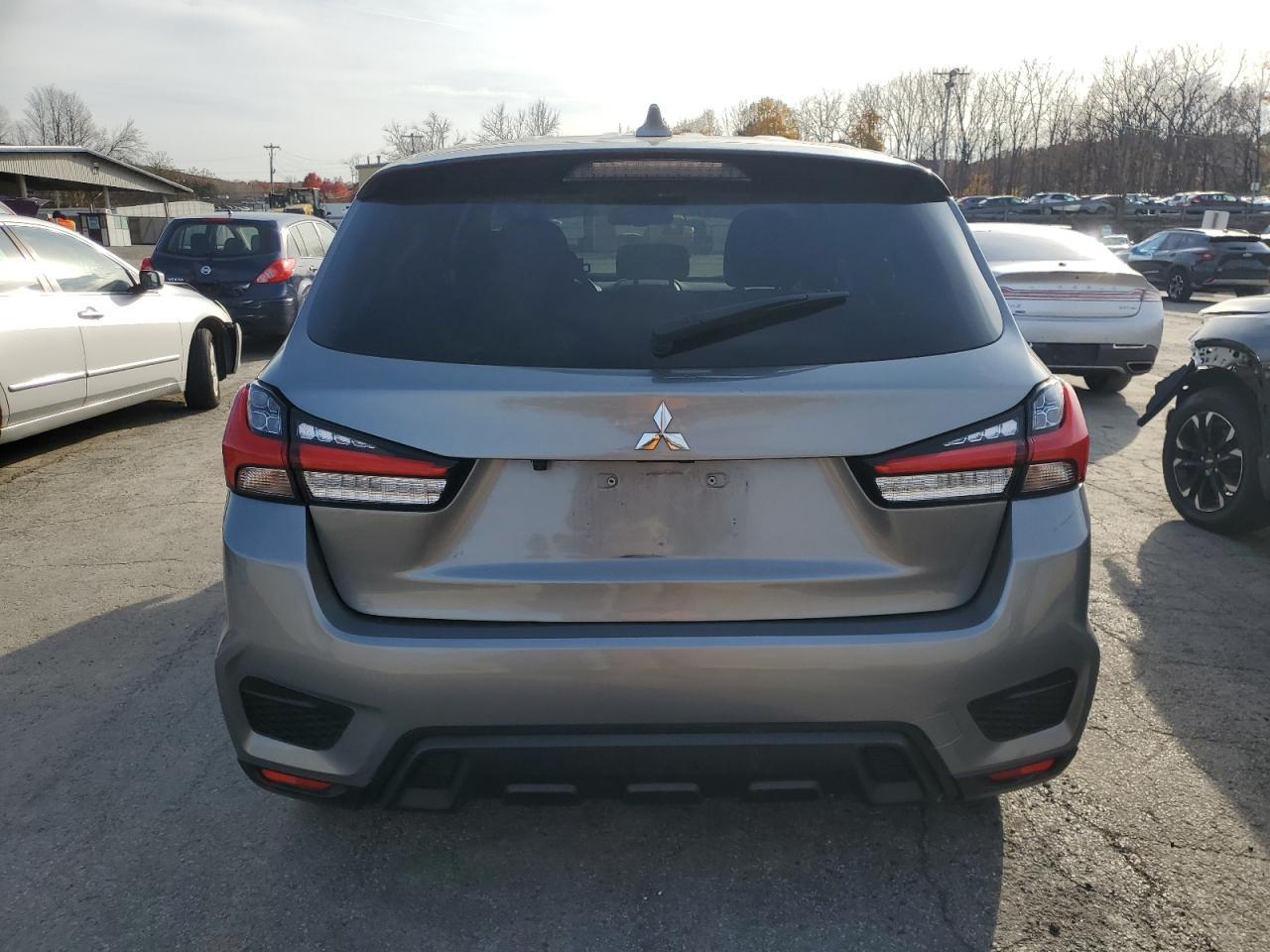 2022 Mitsubishi Outlander Sport Es - Фото 6