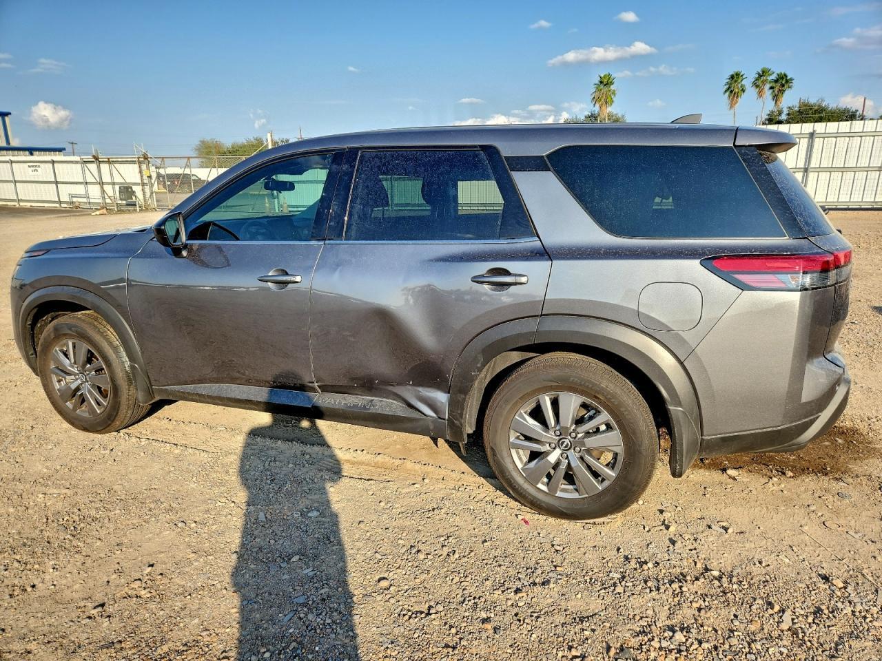 2025 Nissan Pathfinder S - Фото 2