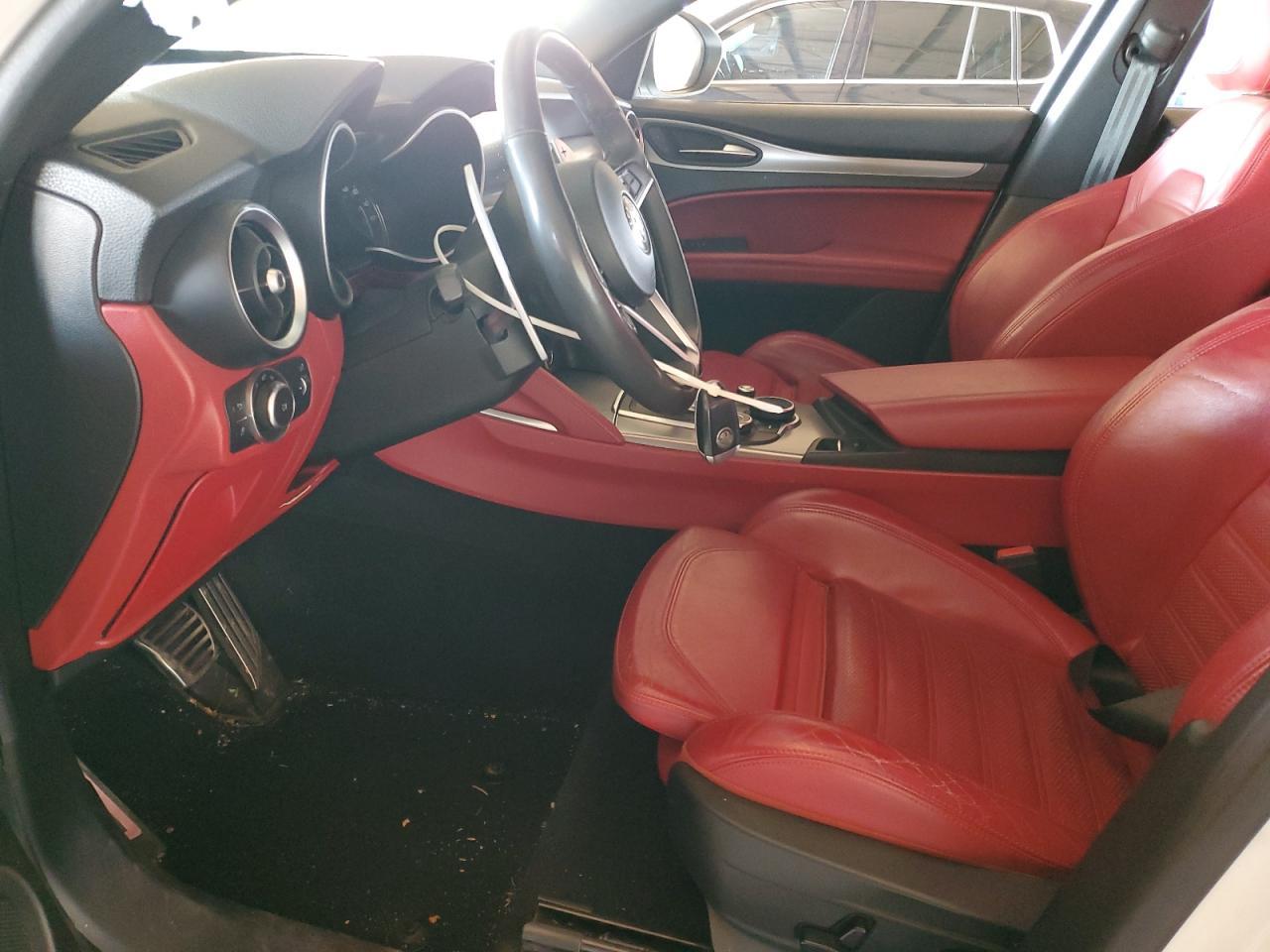 2018 Alfa Romeo Stelvio Ti Sport - Фото 7