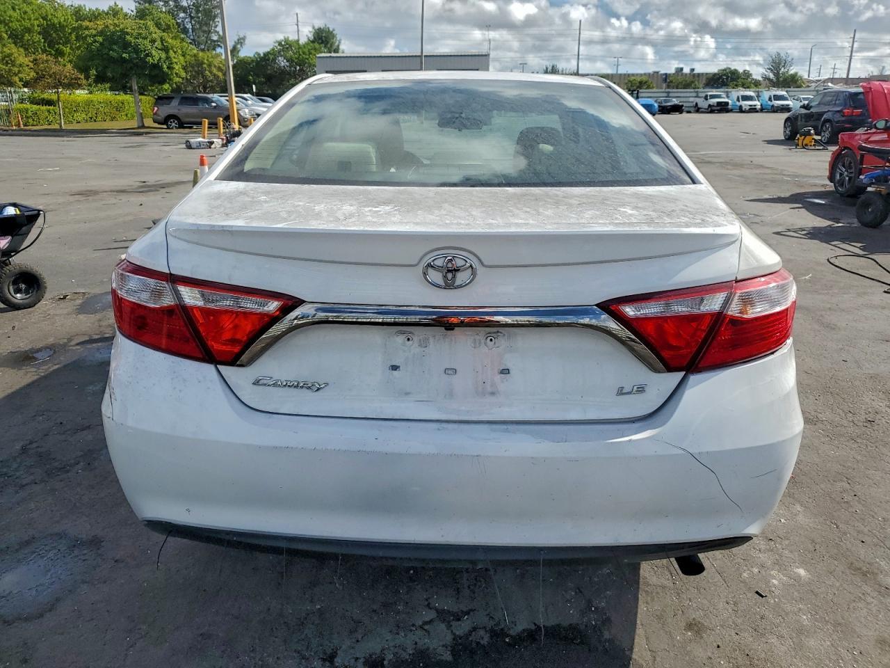 2016 Toyota Camry Le - Image 6