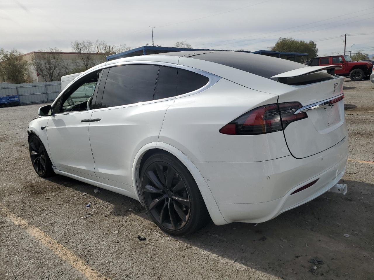 2016 Tesla Model X - Фото 2