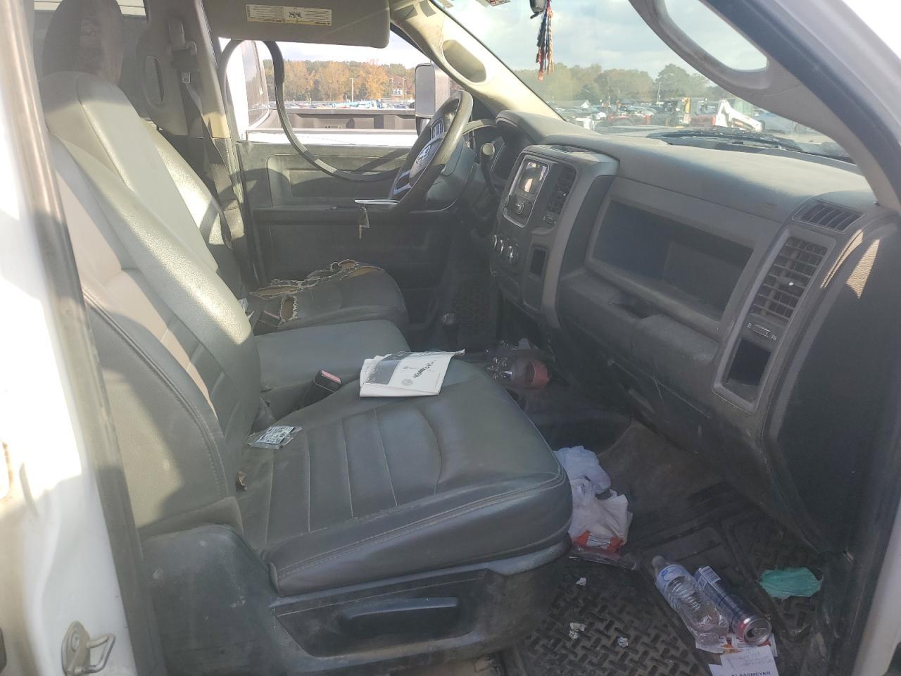 2018 Ram Trucks 3500 - Delivery Truck - Фото 7