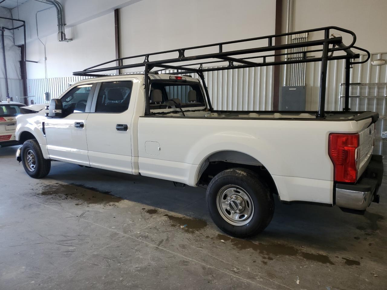 2022 Ford F250 Super Duty - Фото 2