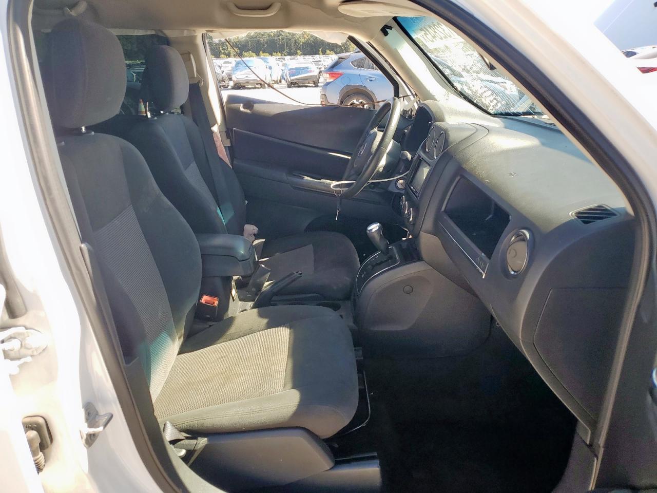 2015 Jeep Patriot Latitude - Фото 7