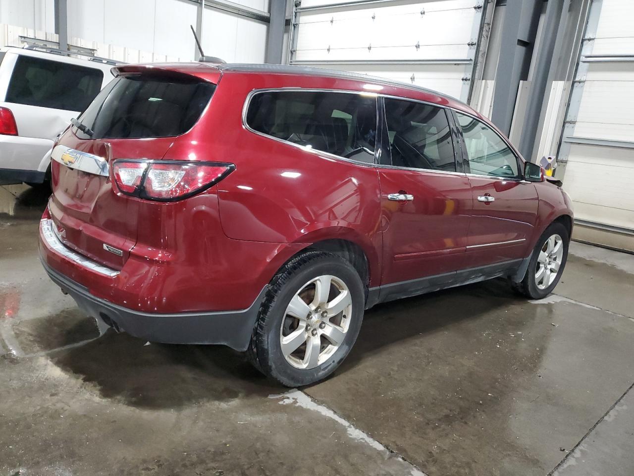 2017 Chevrolet Traverse Premier - Image 3