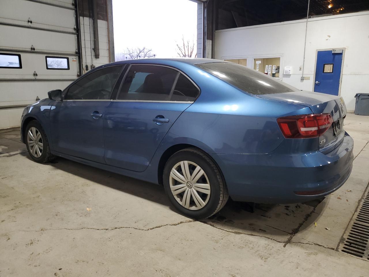 2017 Volkswagen Jetta S - Фото 2