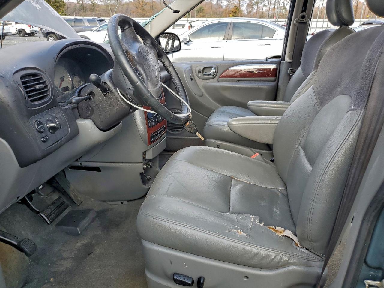 2005 Chrysler Town & Country Limited - Фото 7