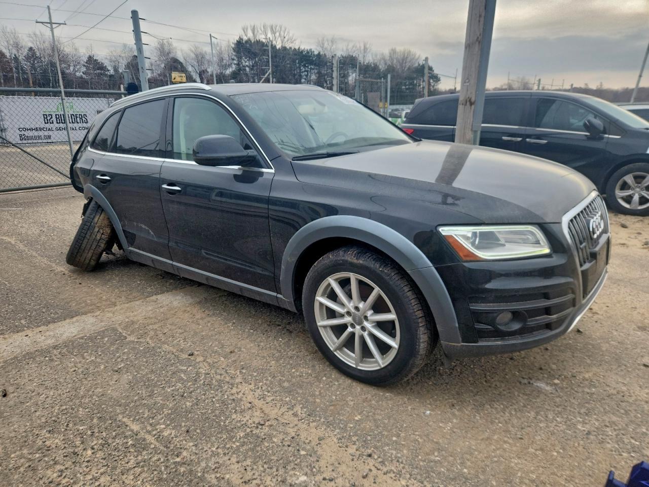 2017 Audi Q5 Premium Plus - Image 4