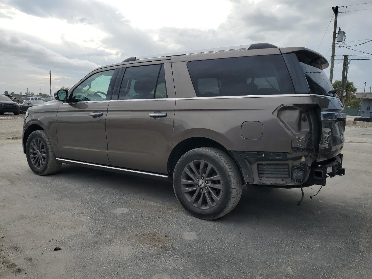 2019 Ford Expedition Max Limited - Image 2