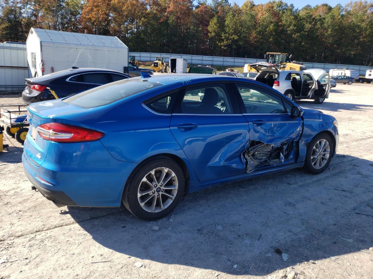 2019 Ford Fusion Se - Фото 3