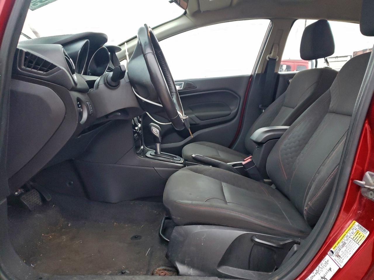 2016 Ford Fiesta Se - Фото 7