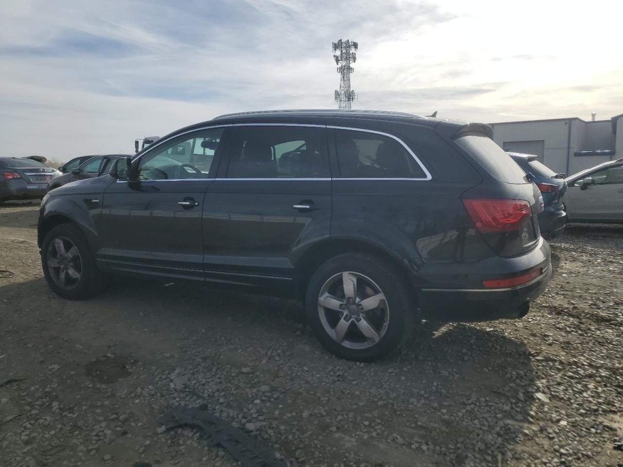2015 Audi Q7 Premium Plus - Image 2
