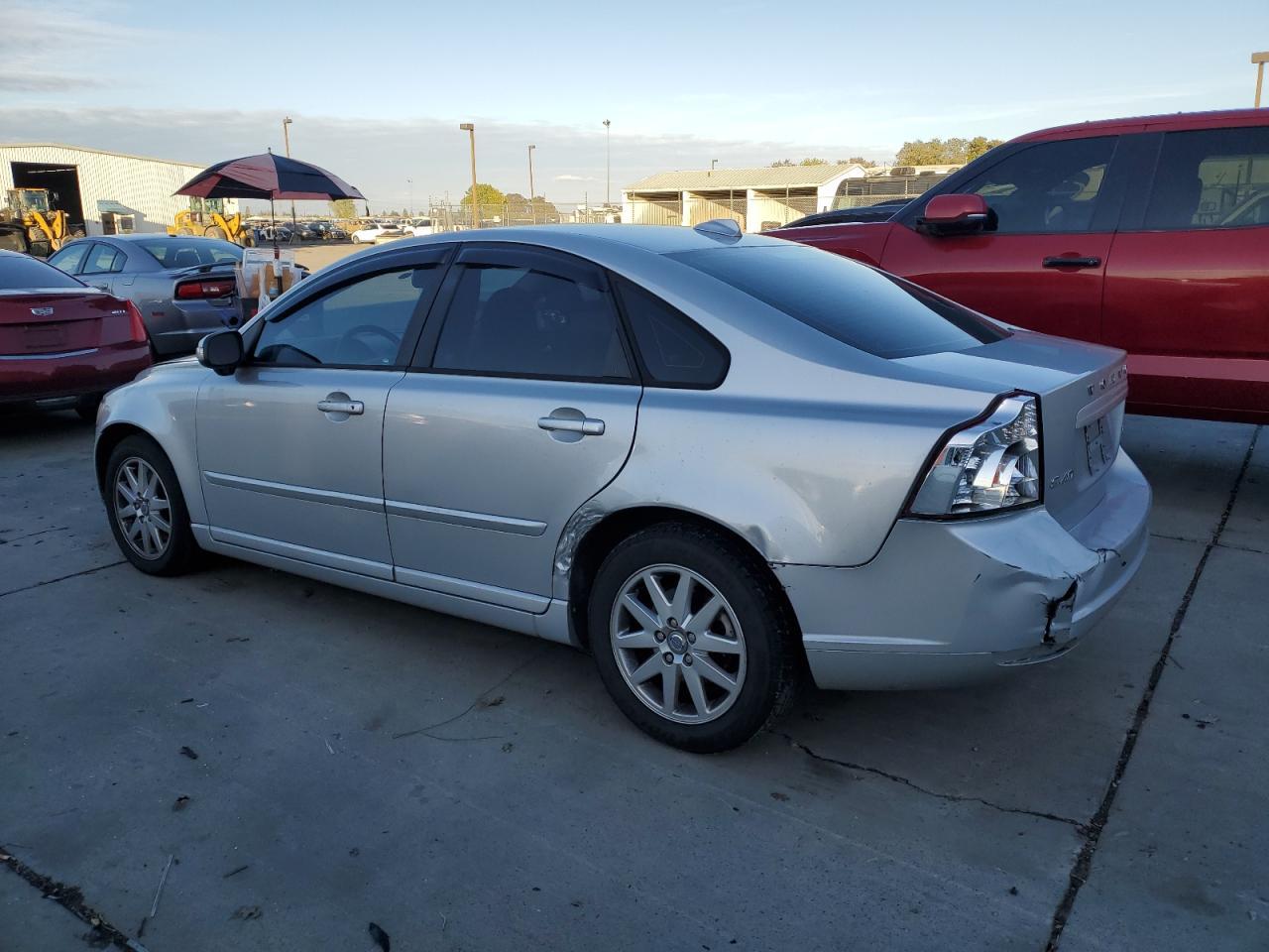 2009 Volvo S40 2.4I - Image 2