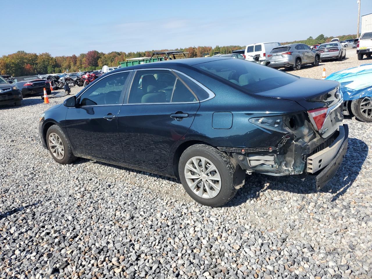 2016 Toyota Camry Le - Image 2