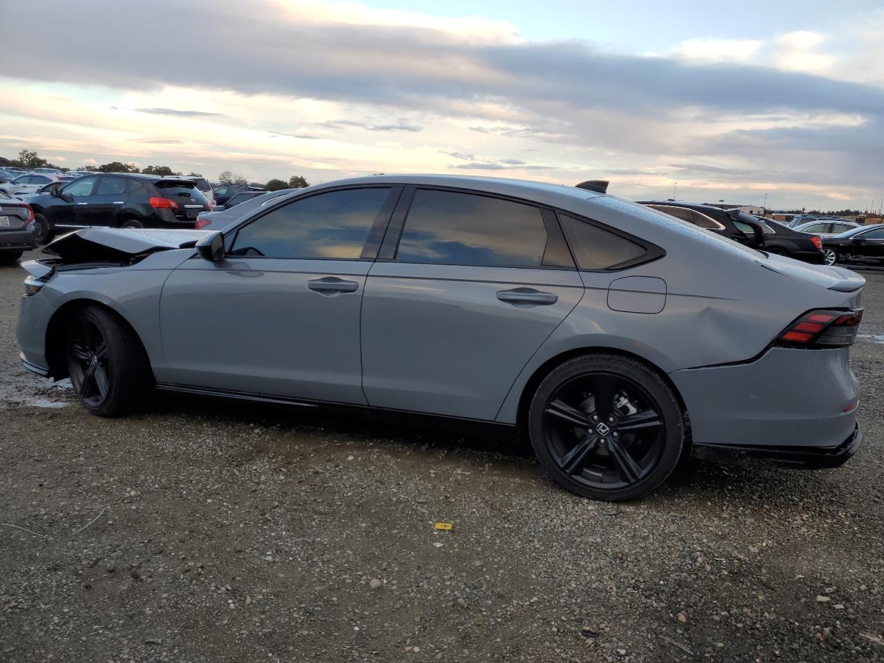 2025 Honda Accord Hybrid Sport-L - Фото 2