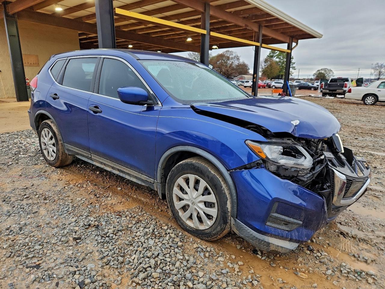 2017 Nissan Rogue S - Image 4