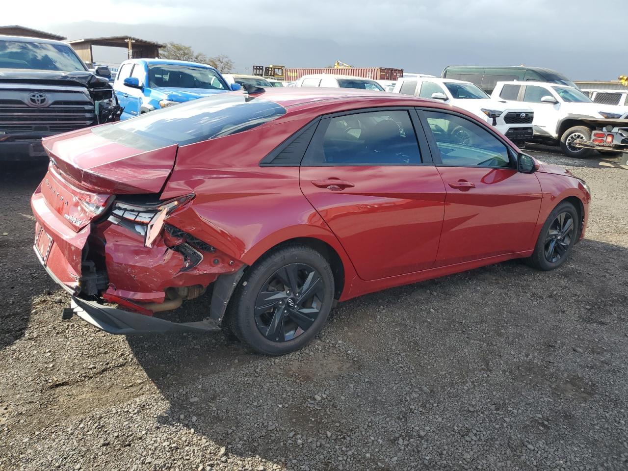 2021 Hyundai Elantra - Image 3