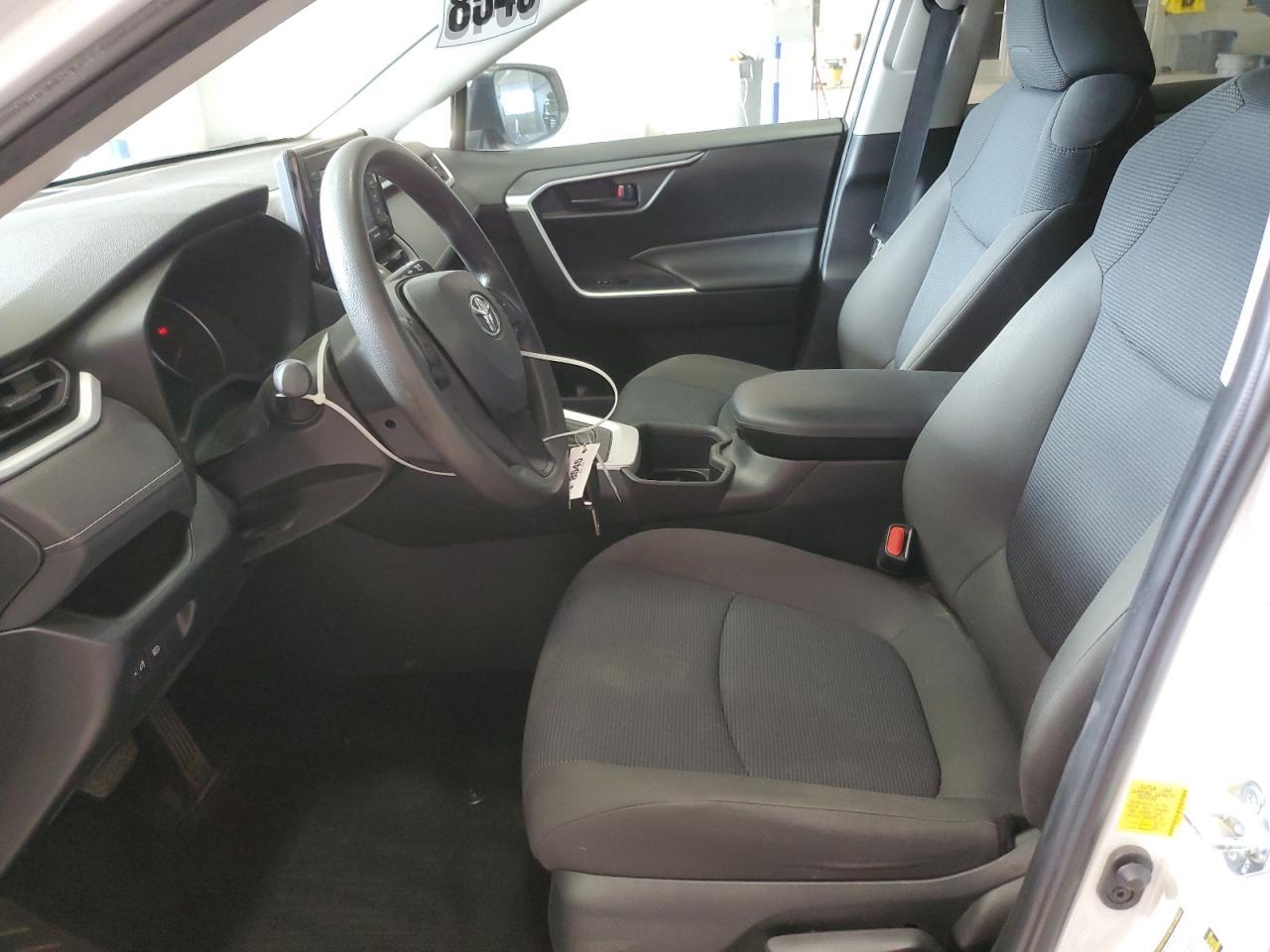 2022 Toyota Rav4 Le - Image 7