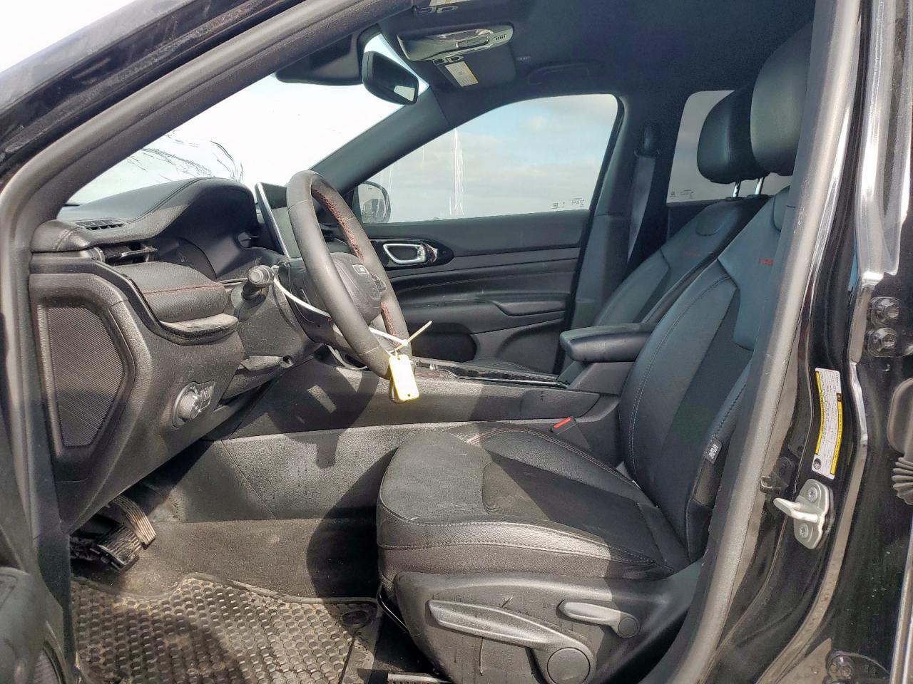 2024 Jeep Compass Trailhawk - Image 7