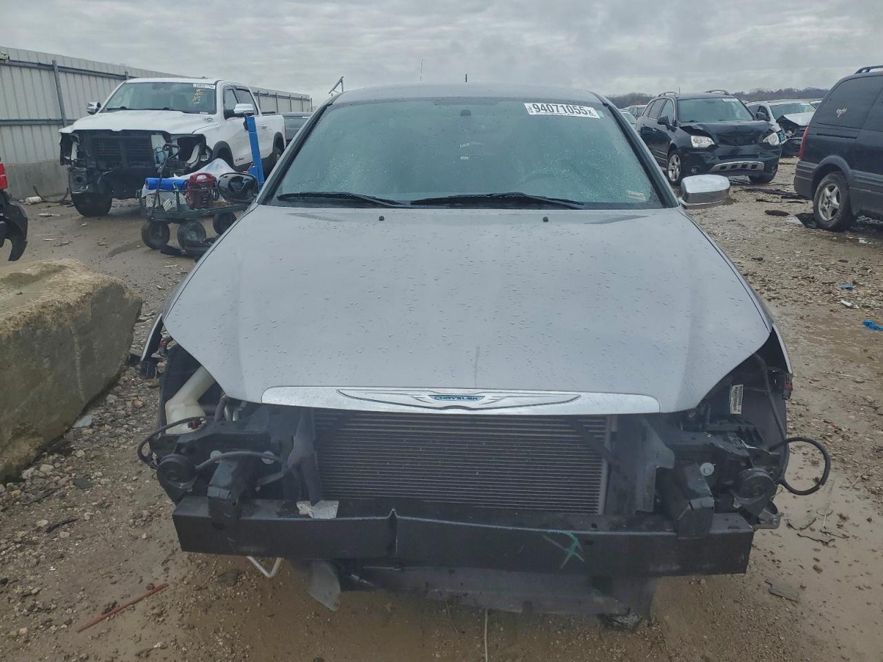 2013 Chrysler 200 Limited - Фото 5