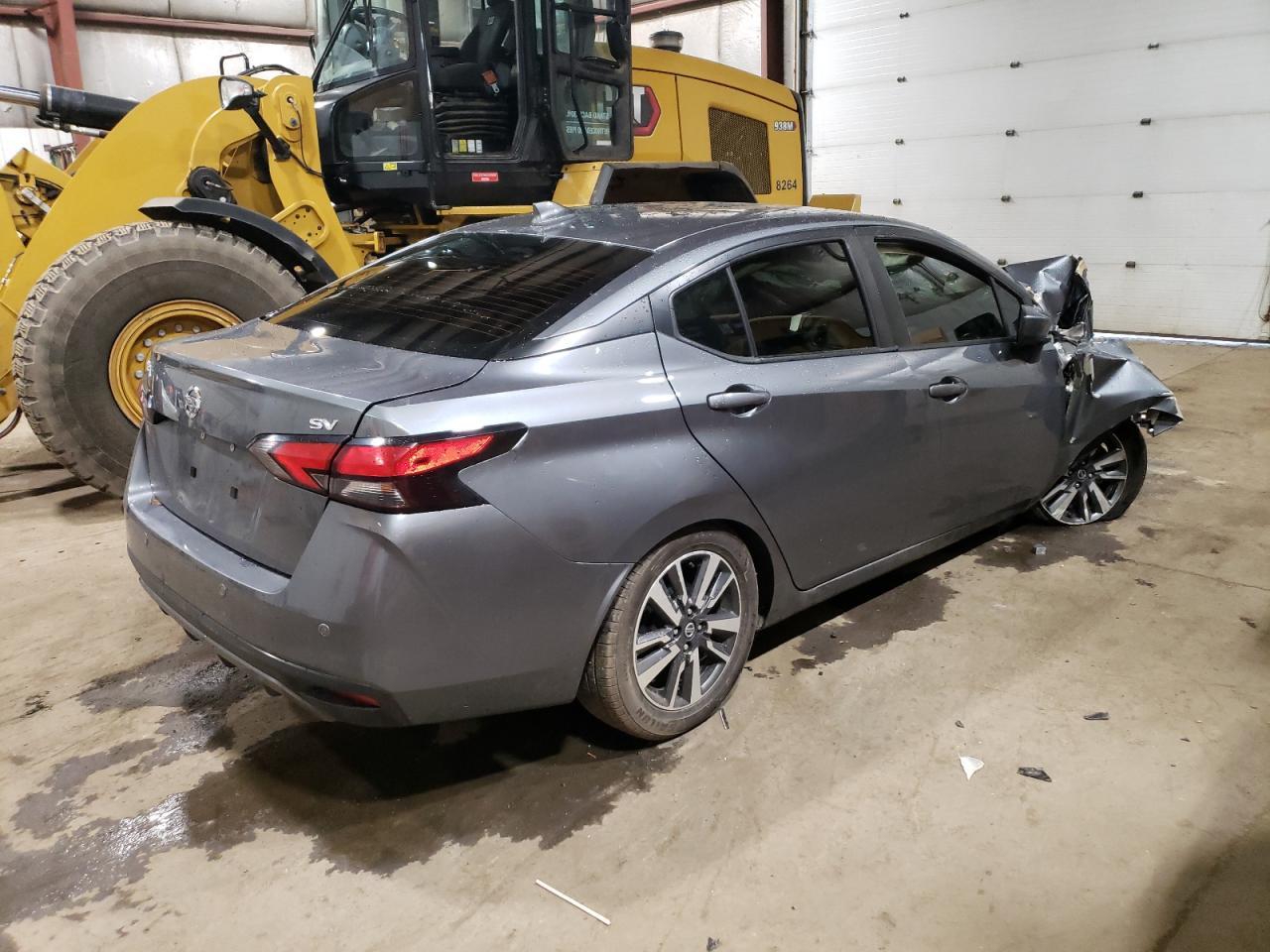 2022 Nissan Versa Sv - Image 3