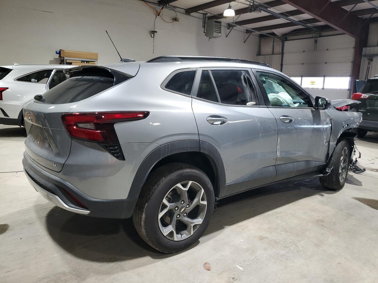 2025 Chevrolet Trax 1Lt - Фото 3