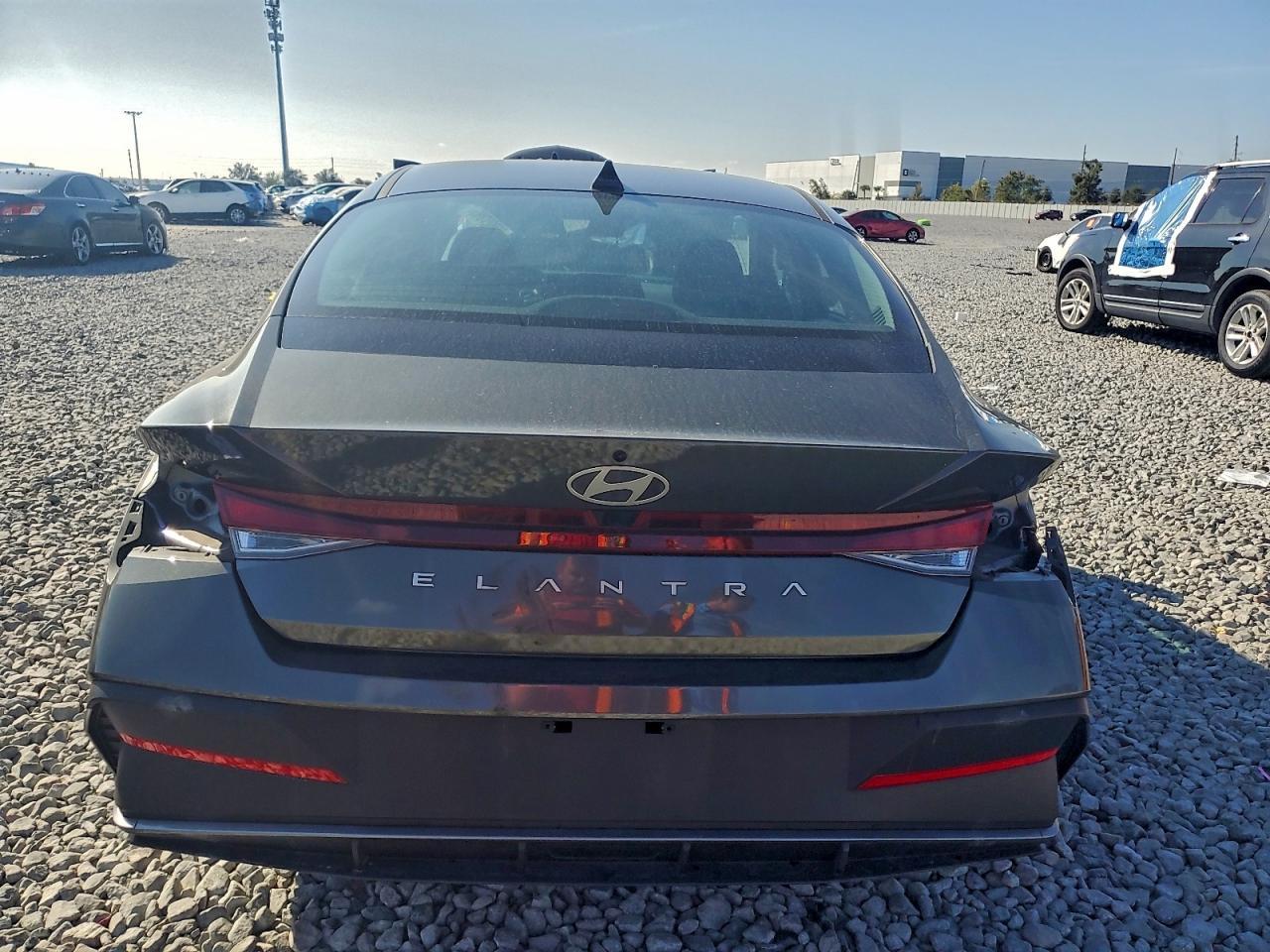 2024 Hyundai Elantra Sel - Фото 6