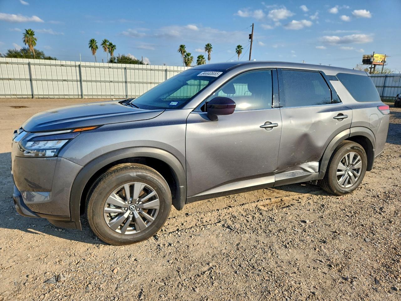 2025 Nissan Pathfinder S